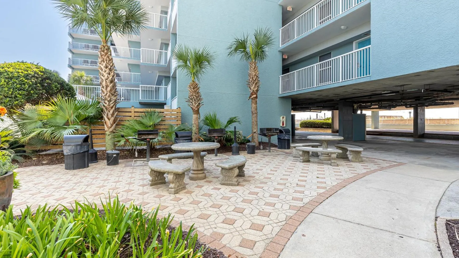 Inlet Reef 212- By Holiday Isle Properties Destin Apartment