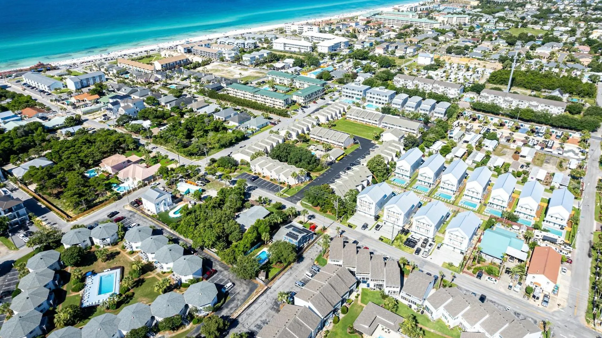 Inlet Reef 212- By Holiday Isle Properties Destin Apartment